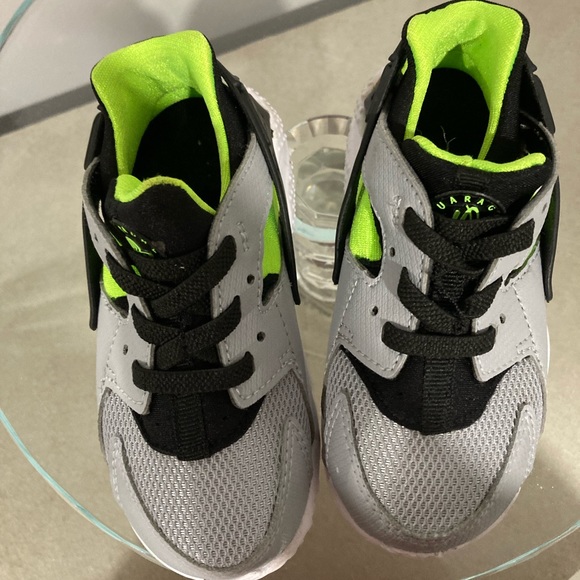 Nike sneakers - Picture 3 of 4